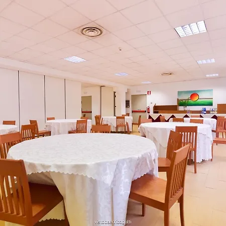 乌迪内标准酒店 3* Pradamano