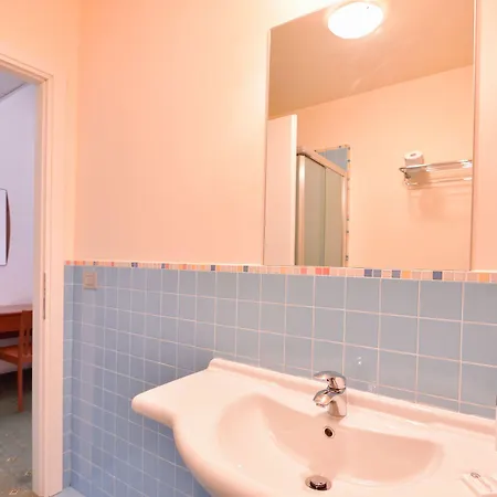 乌迪内标准酒店 酒店 3*