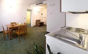 乌迪内标准酒店 酒店 Pradamano